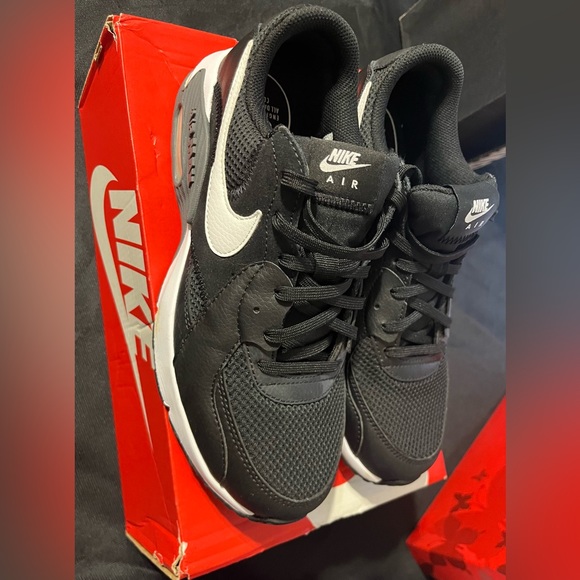 Nike Black and White Women’s Air Max 90 Size 9 - Picture 10 of 10